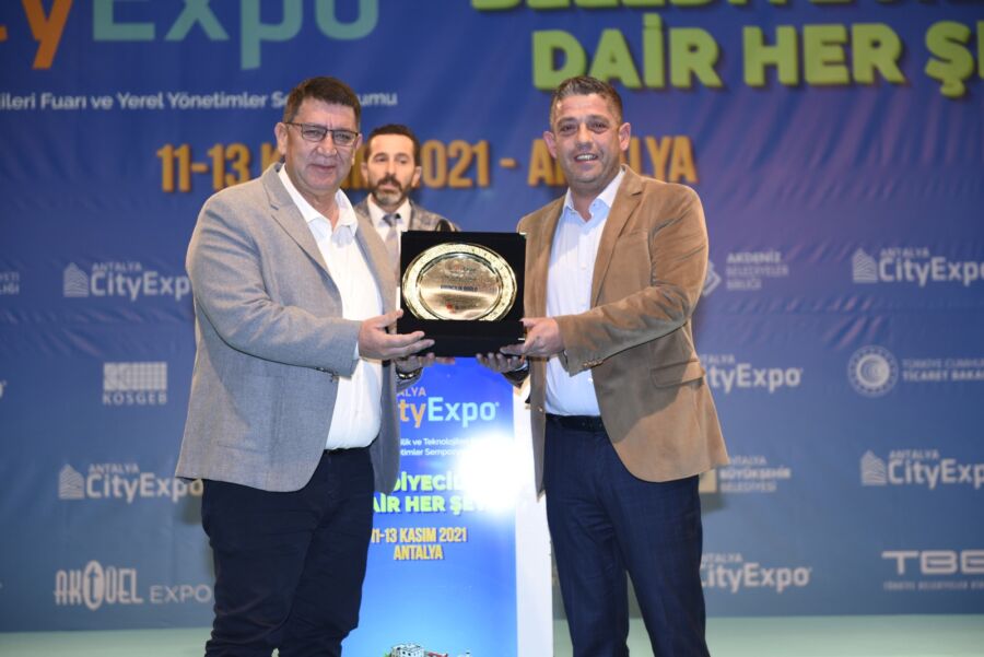  Burdur Belediyesi, “En İyi Stand” Ödülü Aldı