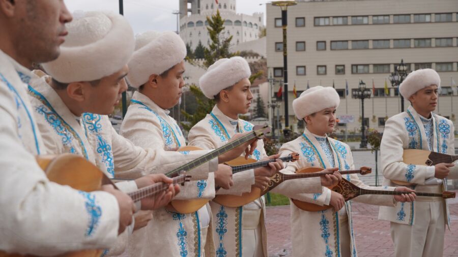  Kazakistanlı Sanatçılar Keçiören’de “Flash Mob” Yaptılar