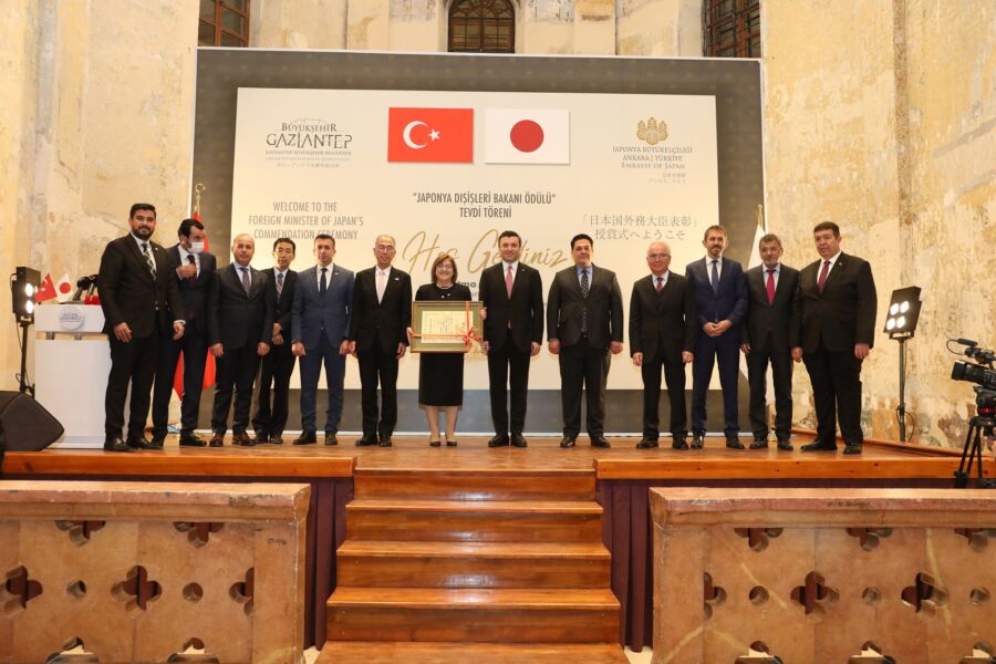  Gaziantep Büyükşehir Belediye Başkanı Şahin, Japonya Dışişleri Bakanlığı’ndan Ödül Aldı