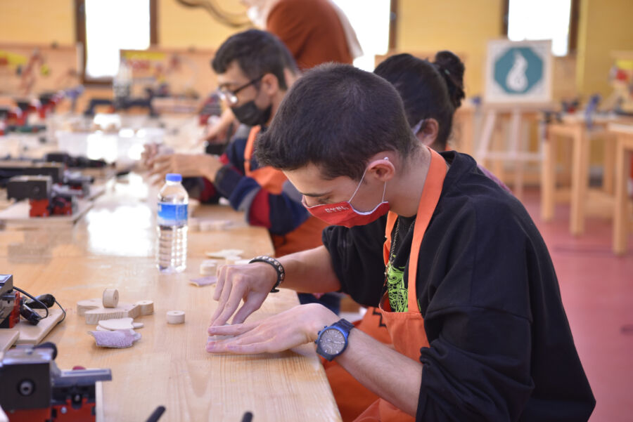  Selçuklu Belediyesi, Sanat Tasarım Atölyesi’nde Özel Öğrencilere Eğitim Vermeye Başladı