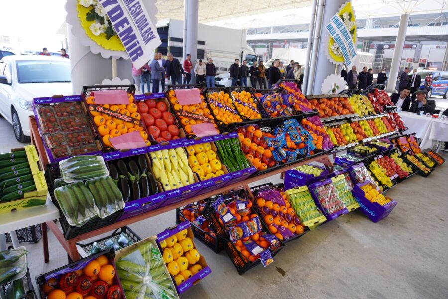  Finike Belediyesi ‘Sebze ve Meyve Toptancı Hali’nin Sezon Açılışını Gerçekleştirdi