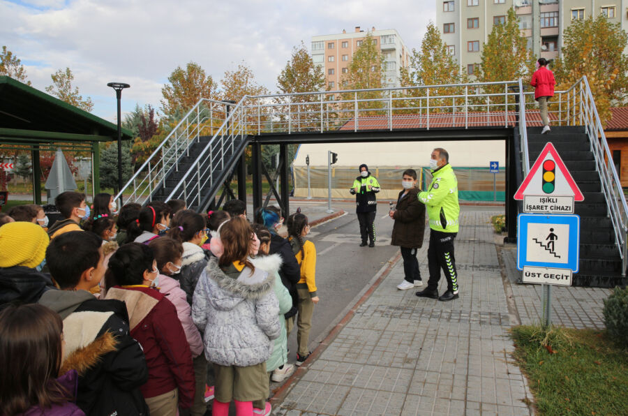  Selçuklu Belediyesi, Trafik Eğitim Parkı’nda Eğitimlere Devam Ediyor