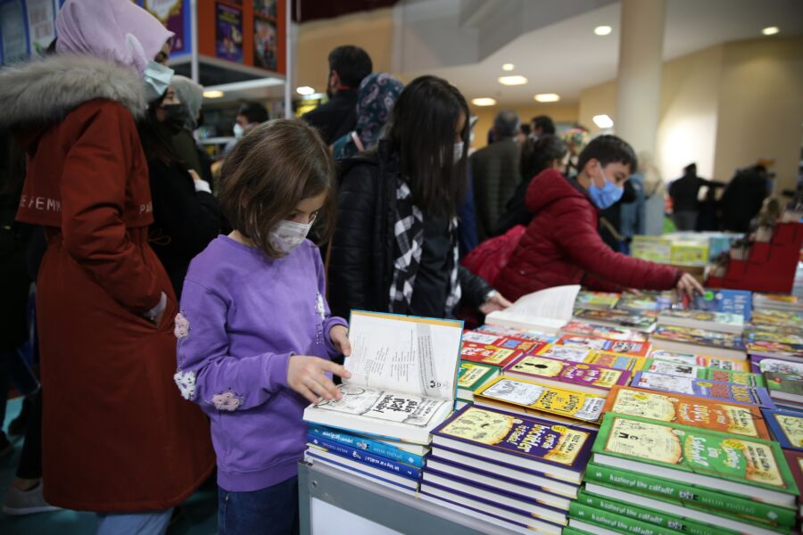  Kayseri’de Köy Okulları İçin Kitap Toplama Kampanyası Başladı