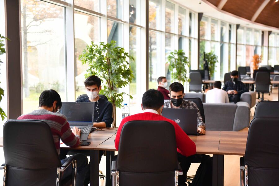  Ankara Büyükşehir’den Bir İlk Daha: ‘TechBridge’ Kuzey Yıldızı Genç Girişimcilere Kapılarını Açtı