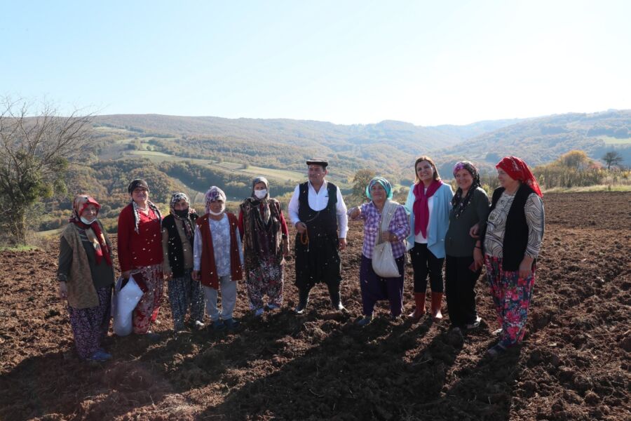  İzmit Belediyesi Çiftçiye Toprak ve Bitki Analizlinde Danışmanlık Hizmeti Verecek
