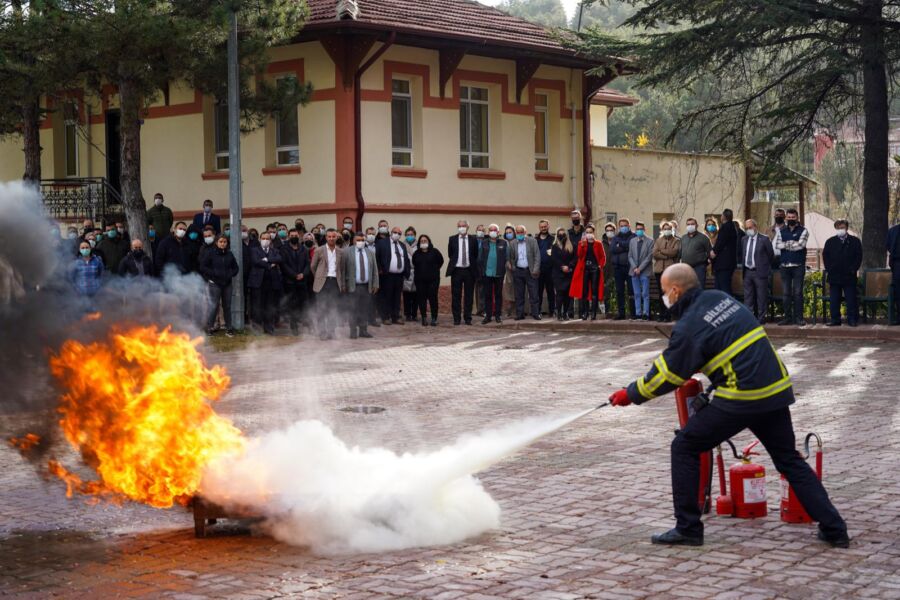  Bilecik Belediyesi, Yangın ve Acil Durum Tatbikatı Düzenledi