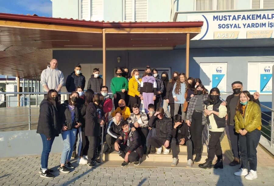  Mustafakemalpaşa Belediyesi Öğrencilerle El Ele
