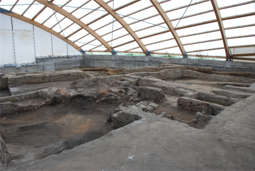  Çatalhöyük Neolitik Kenti (Konya)
