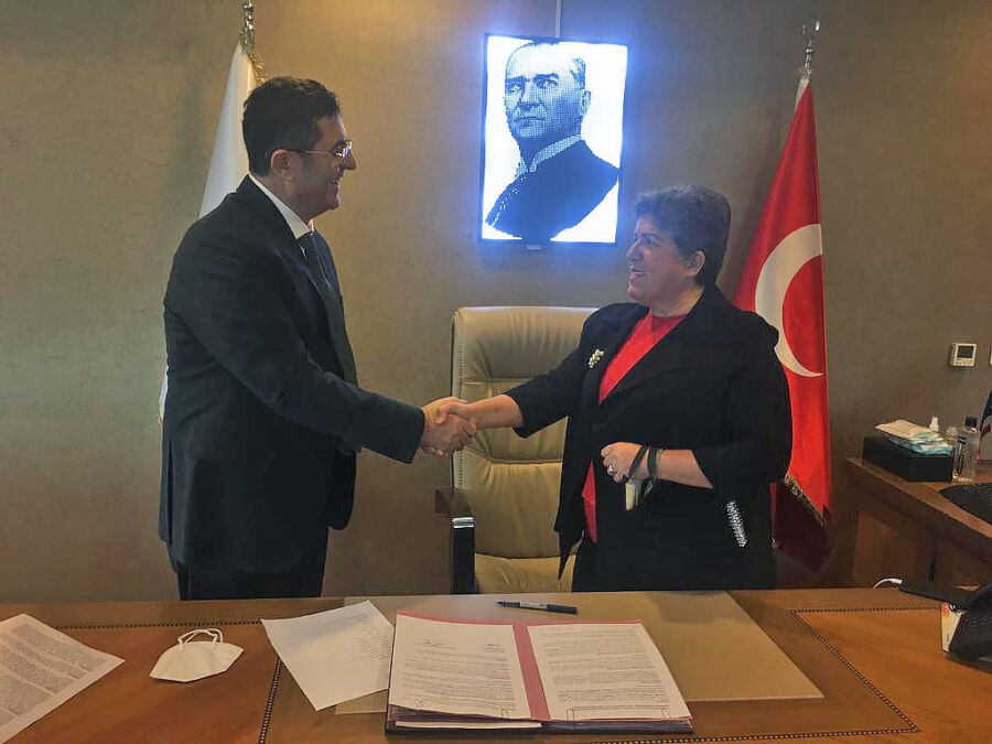  Ataşehir Belediyesi ve Türkiye Kadın Dernekleri Federasyonu Protokol İmzaladı