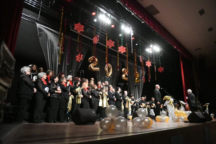  Çanakkale Belediyesi Türk Halk Müziği Korosu’ndan Yeni Yıl Konseri