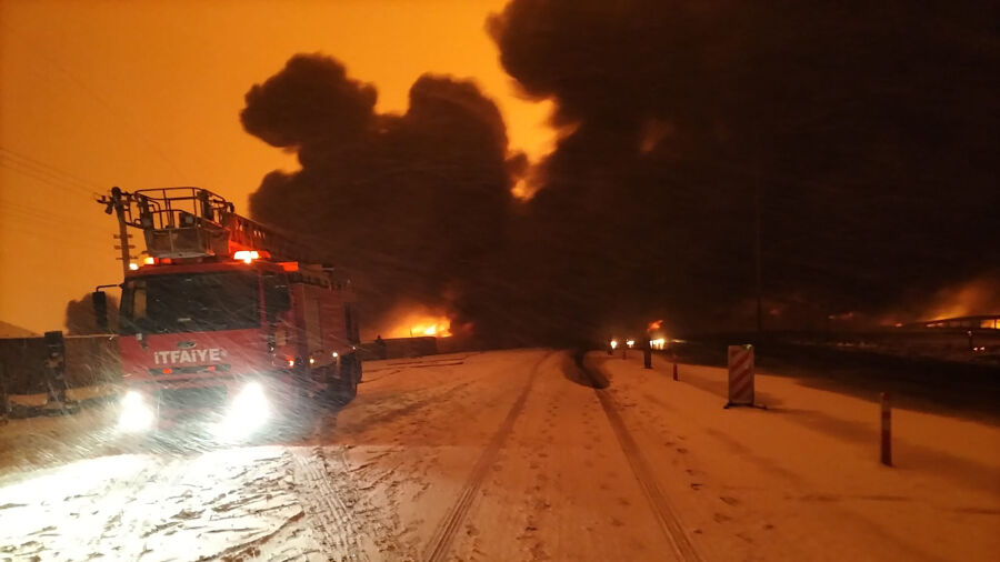  BOTAŞ Yangınına Kahramanmaraş Büyükşehir’den Hızlı Müdahale