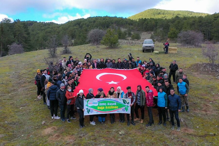  Uşak Belediyesi Öğrencilere Doğal Güzellikleri Tanıtıyor