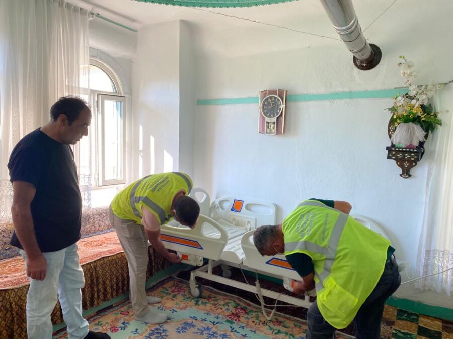  Antalya Büyükşehir Elektrikli Hasta Yataklarını İhtiyaç Sahiplerine Ulaştırıyor