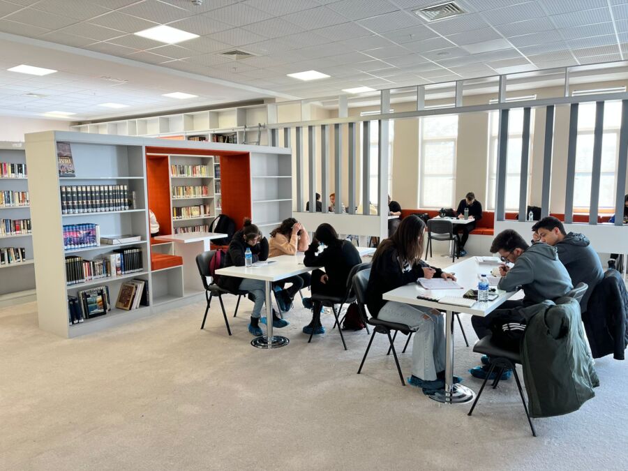  Safranbolu Belediye Kütüphanesi Gençlerin İkinci Adresi Oldu