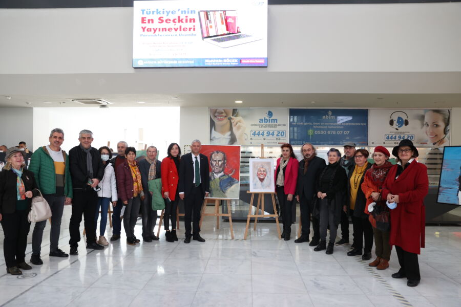  Antalya Büyükşehir’de Zübeyde Hanım’ı Anma Sergisi Açıldı