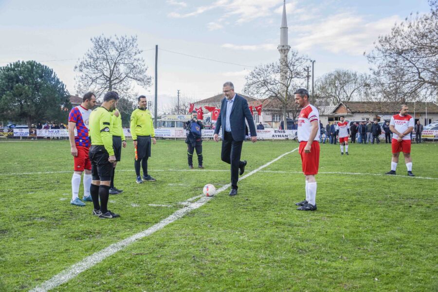  Karacabey’de Köyler Arası Futbol Turnuvası Başladı