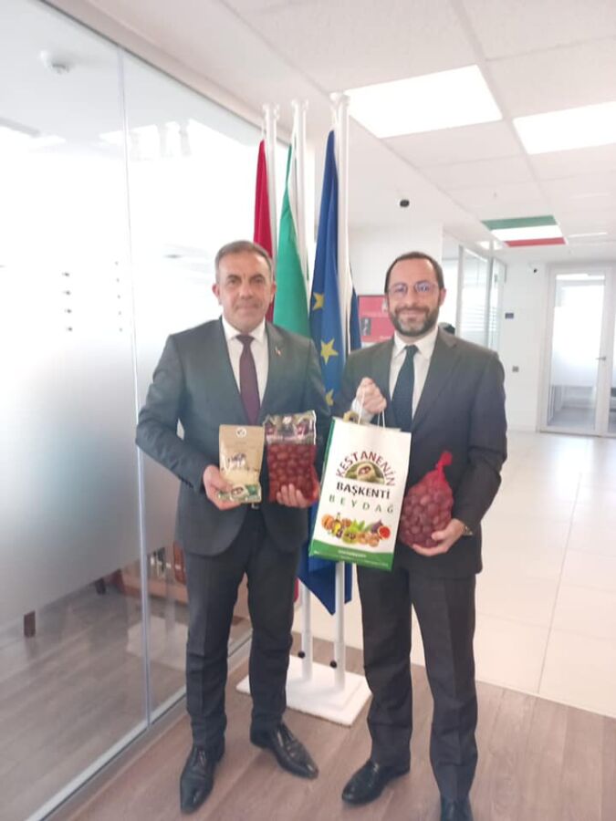  Beydağ Belediye Başkanı Başkan Yılmazlar, İtalya Konsolosu Giorgia ile Görüştü