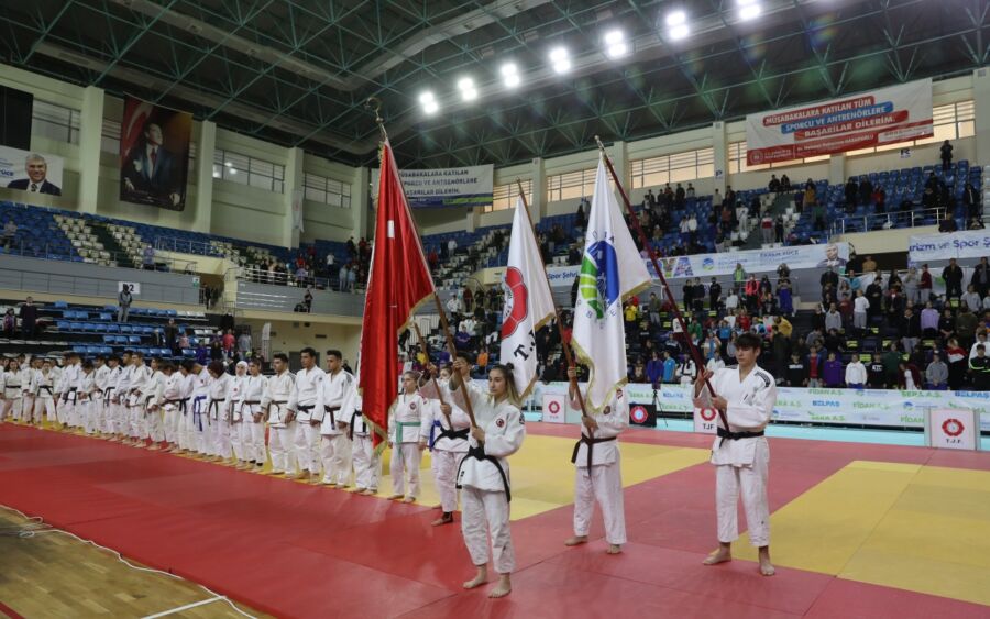  Sakarya Büyükşehir, Judo Şampiyonasına Ev Sahipliği Yaptı