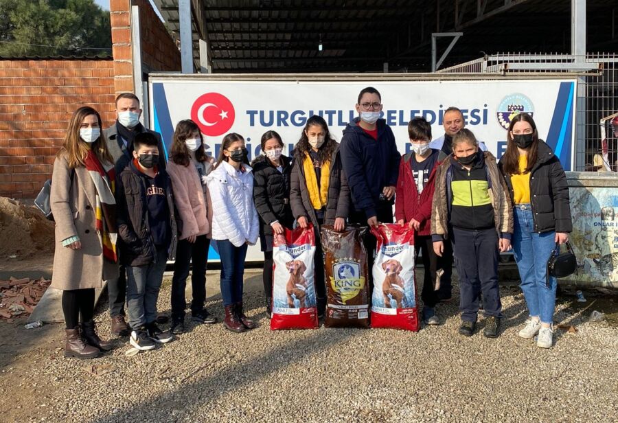  Turgutlu’nun Can Dostlarına Öğrencilerden Ziyaret