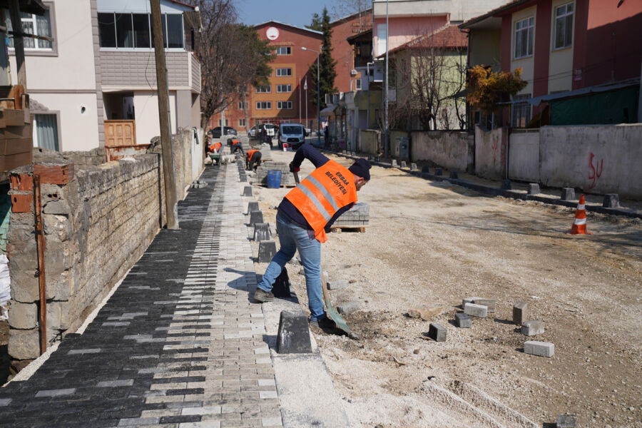  Erbaa Belediyesi Çevre Düzenleme Çalışmalarına Devam Ediyor