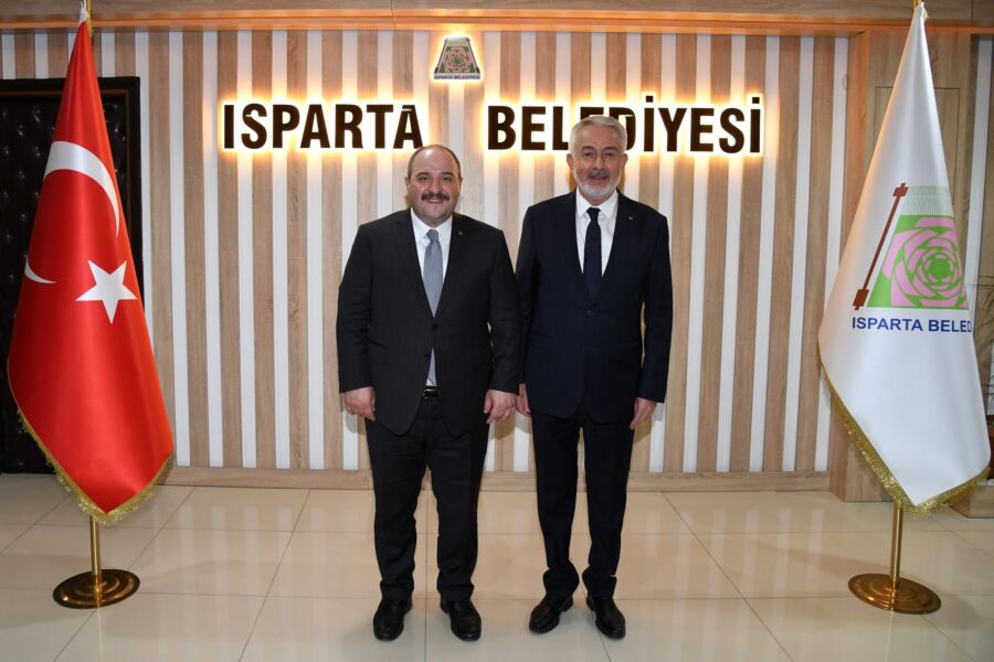  Bakan Varank, Isparta Belediye Başkanı Başdeğirmen’i Ziyaret Etti