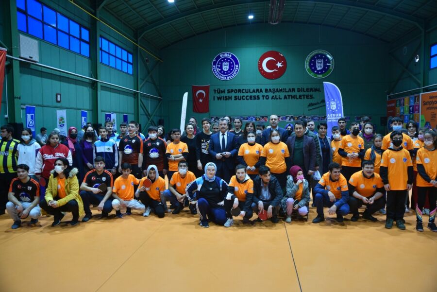  Bursa Büyükşehir ‘Özel Çocuklar Masa Tenisi Şenliği’ Düzenledi
