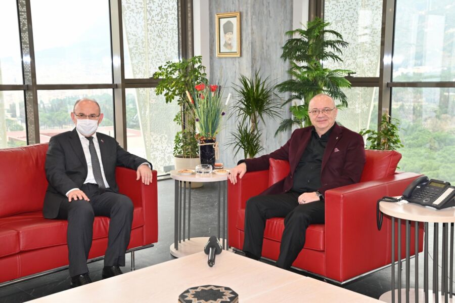  Manisa Valisi Karadeniz’den Manisa Büyükşehir Belediye Başkanı Ergün’e Ziyaret