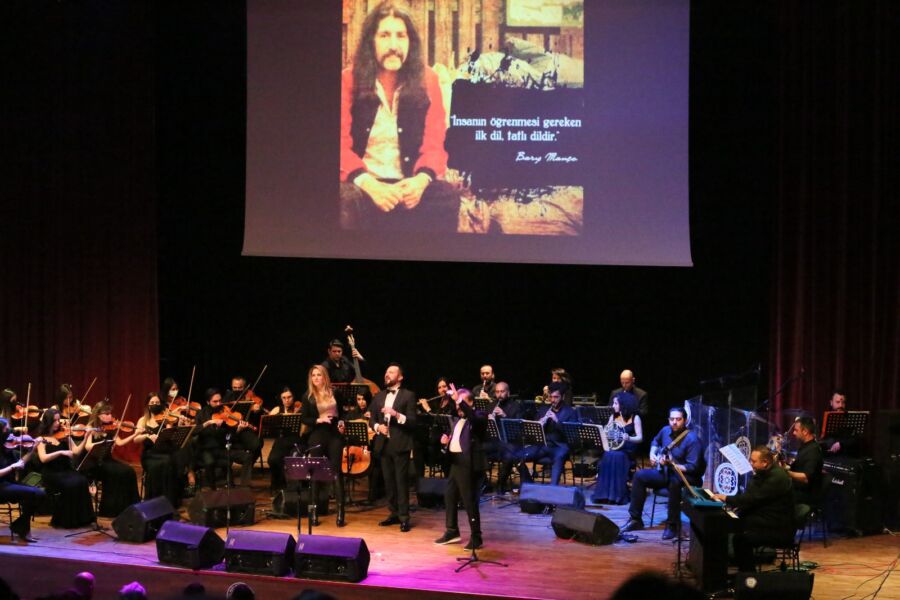  Muğla Büyükşehir, Barış Manço’yu Düzenlediği Konserlerle Andı