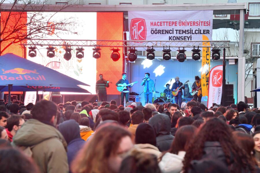  Ankara’da ‘Bir Gençlik Vakası’ Minifest’in İlki Hacettepe’de Gerçekleştirildi