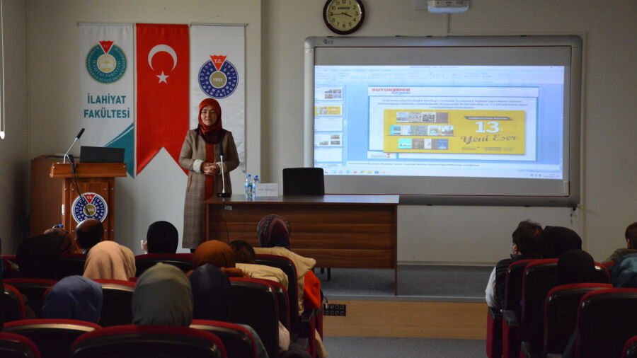  Kahramanmaraş’ta ‘Hayatım Kitap’ Konferansı Düzenlendi