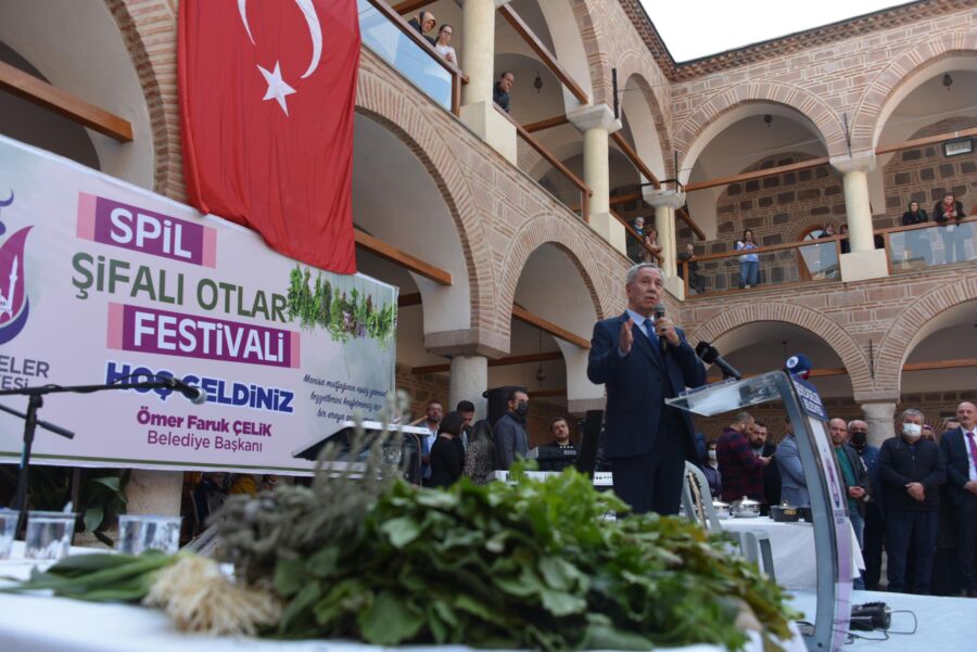  Şehzadeler Belediyesi, ‘Şifalı Otlar Festivali’ Düzenledi
