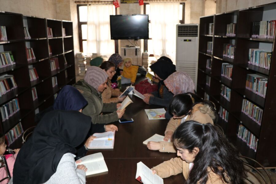  Viranşehir’de Kadınlar Okuma Yazma Öğreniyor