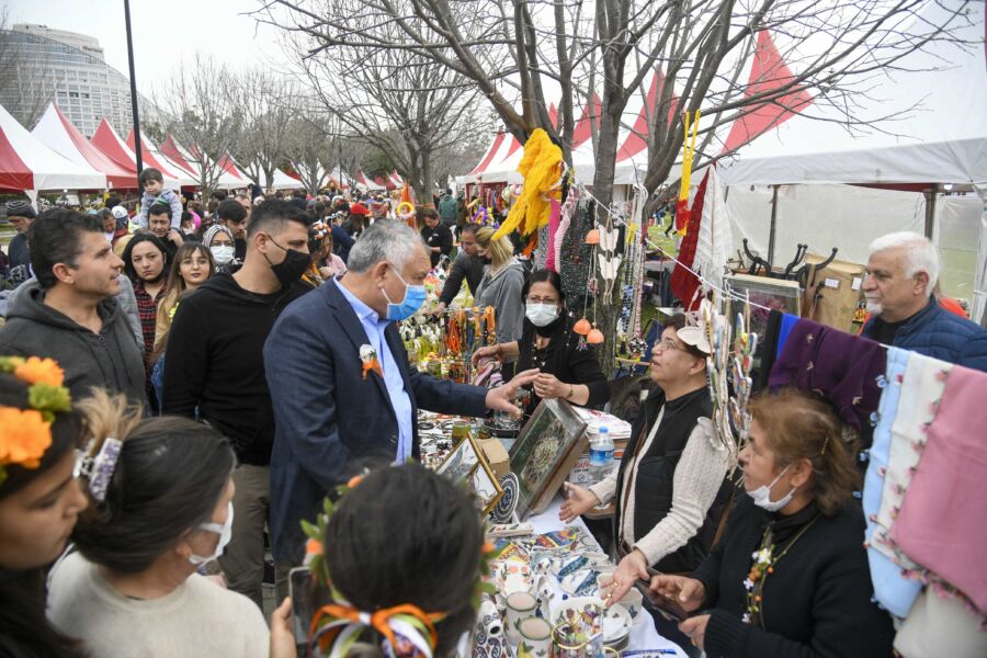  Adana’da 10. Uluslararası Portakal Çiçeği Karnavalı Düzenlendi
