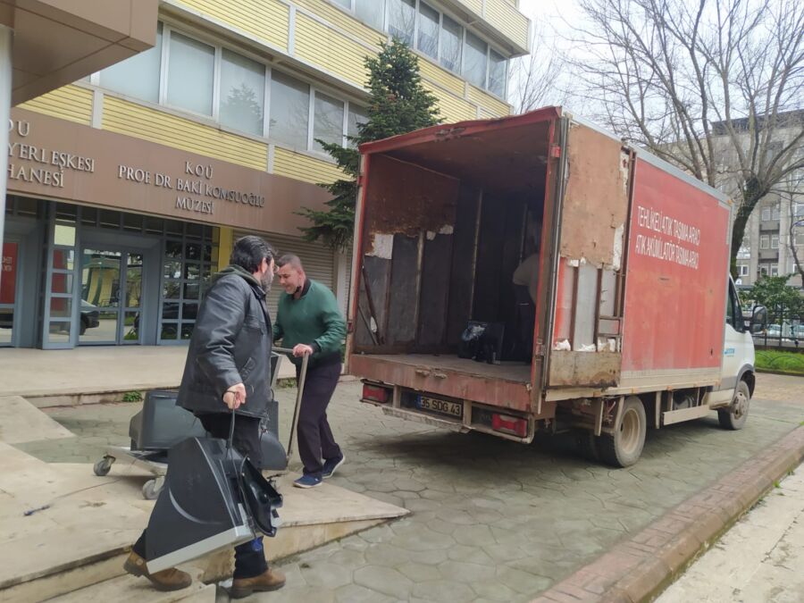  İzmit Belediyesi 2 Bin Kilo Elektronik Atığı Geri Dönüşüme Kazandırdı
