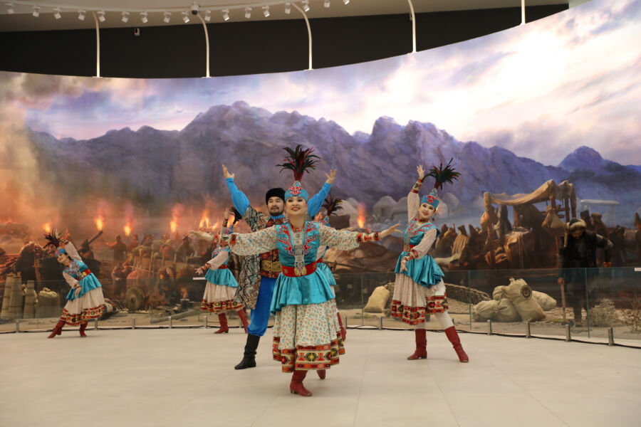  Etimesgut Belediyesi, Nevruz Bayramını Türk Tarih Müzesi’nde Kutladı