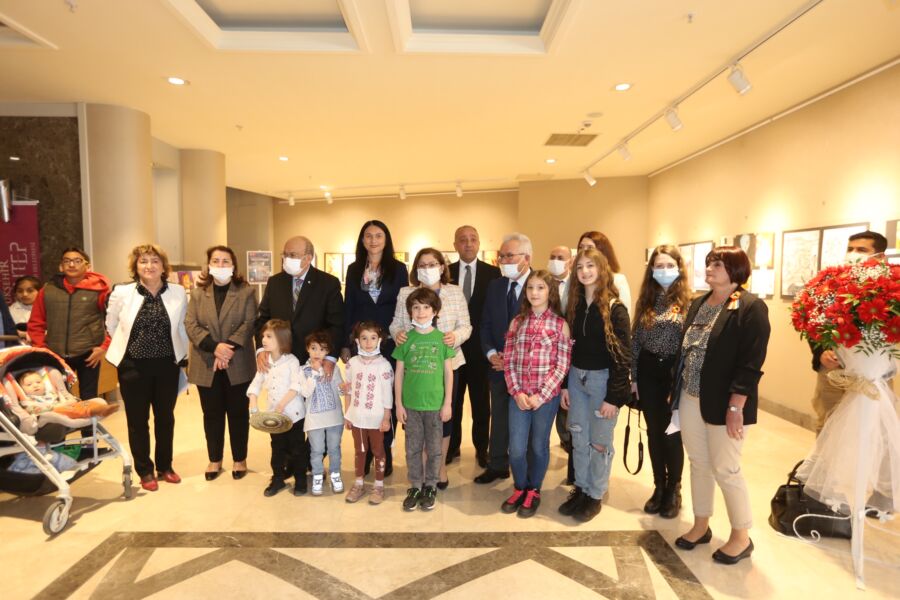  Gaziantep’de ‘Kardeş Ülkeler Türkiye ve Romanya Çocuk Resim Sergisi’ Açıldı