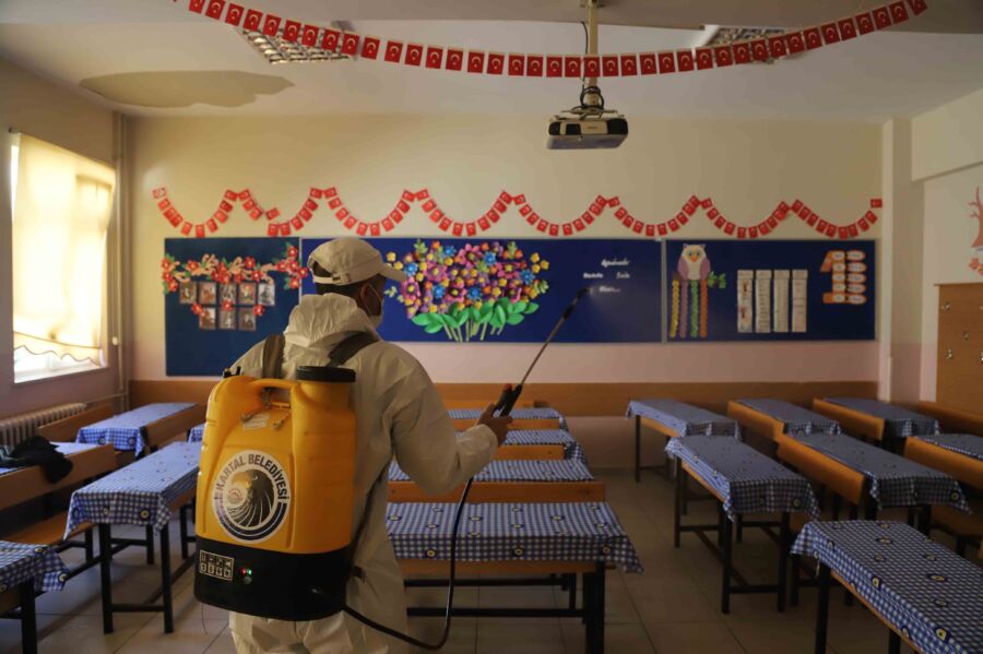  Kartal Belediyesi İlçedeki Okullarda Hijyen Çalışması Başlattı