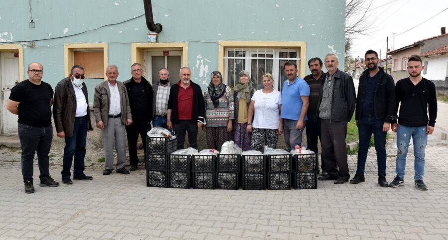  Tepebaşı Belediyesi Üreticilere Açık Kök Çilek Fidesi Desteği verdi