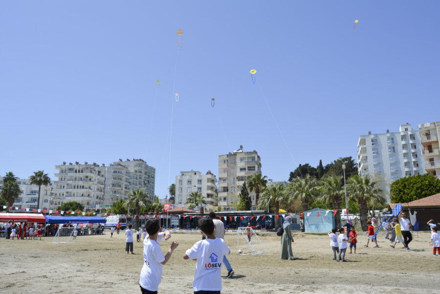  Adana Büyükşehir, Lösemili Çocukları 23 Nisan’da Denizle Buluşturdu