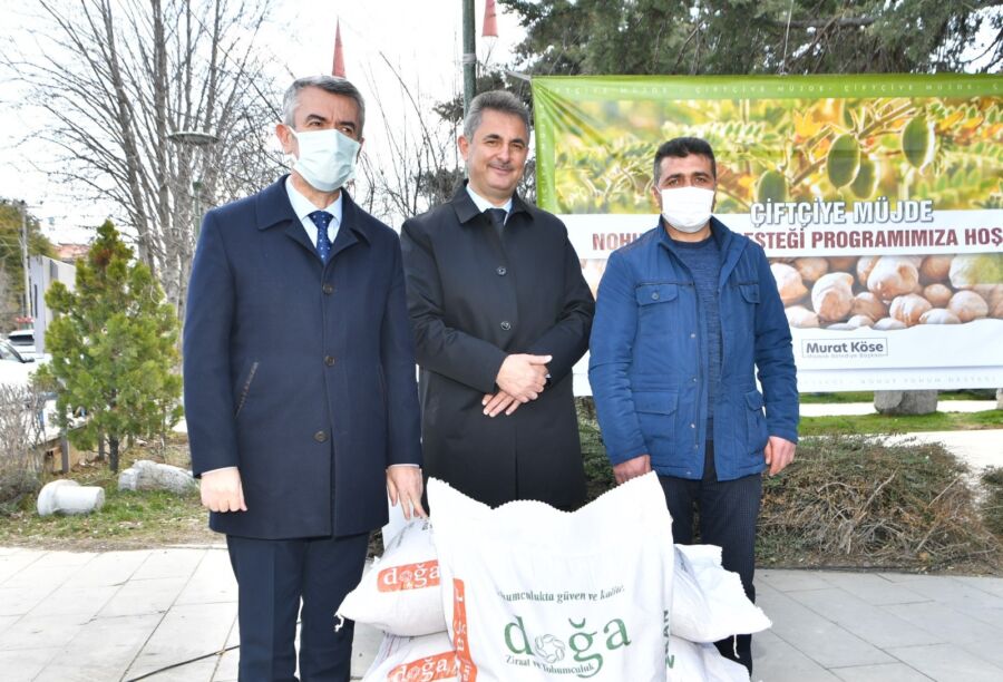 Mamak Belediyesi’nden Çiftçiye Nohut Tohumu Desteği