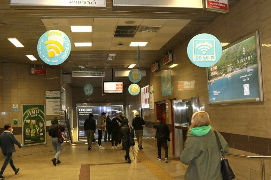  İBB, Ücretsiz İnternet Hizmetini Tüm Metrolarda Kullanıma Sundu