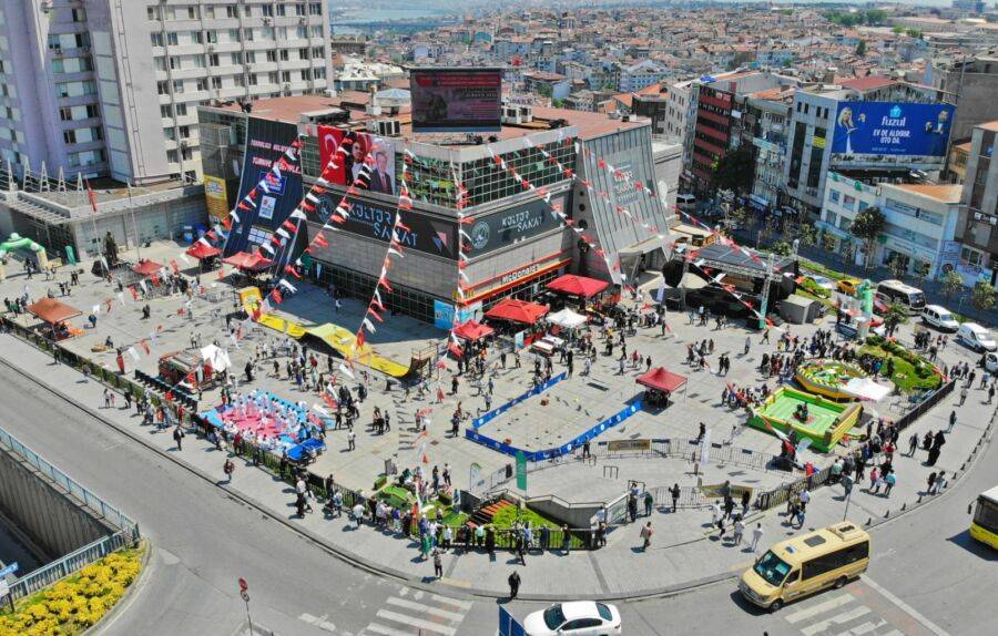 Gaziosmanpaşa Belediyesi’nin Düzenlediği 4. Bilim, Spor, Sanat ve Gençlik Festivali Başladı