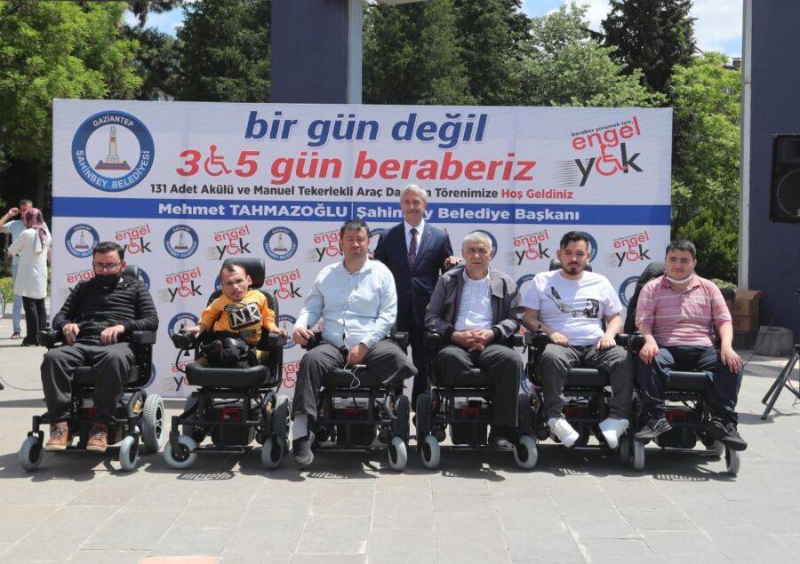  Şahinbey Belediyesi 2.927 Vatandaşa Akülü ve Manuel Tekerlekli Sandalye Hediye Etti