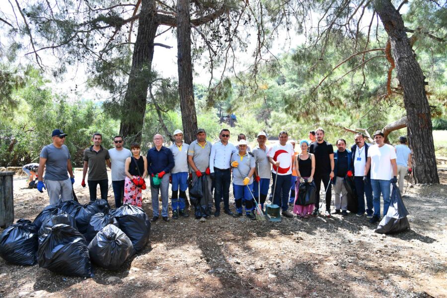  Fethiye’de Çevre Gönüllülerinden “Atma Voyn” Kampanyası