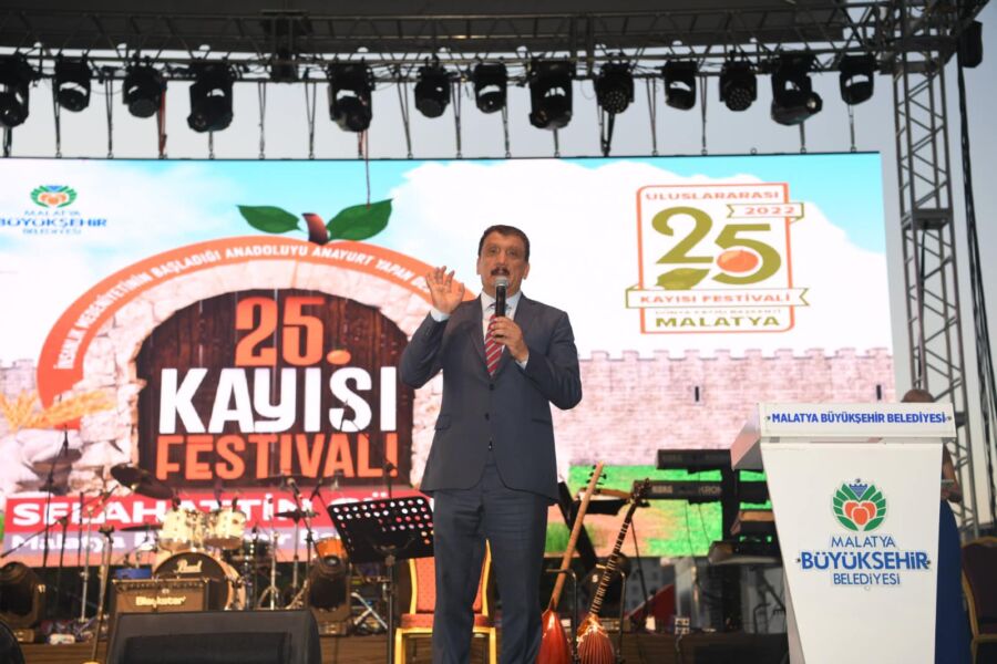  25. Malatya Kültür Sanat ve Kayısı Festivali Başladı