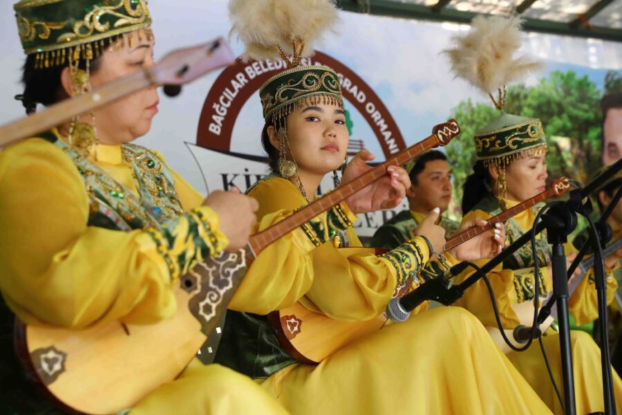  Bağcılar’da Kazak Türkleri’nin Türkiye’ye Gelişinin 70’inci Yılı Kutlandı