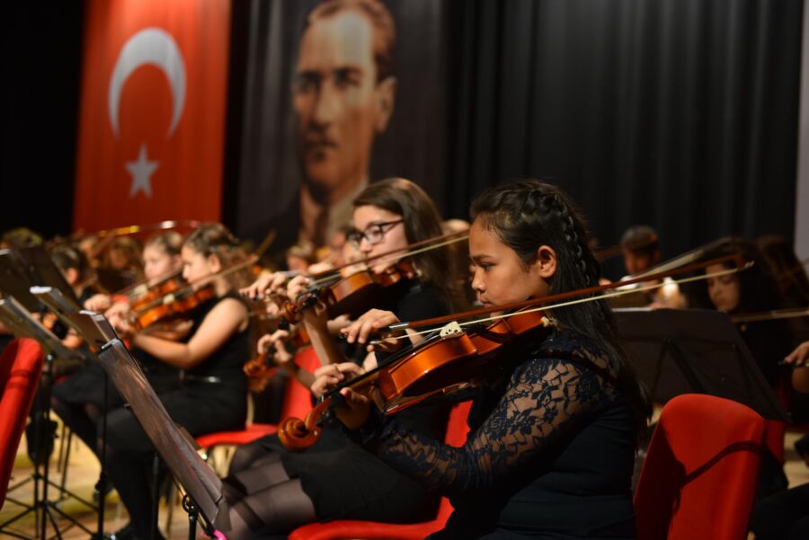  Kepez Senfoni Orkestrası Genç Yetenekleri Bekliyor  