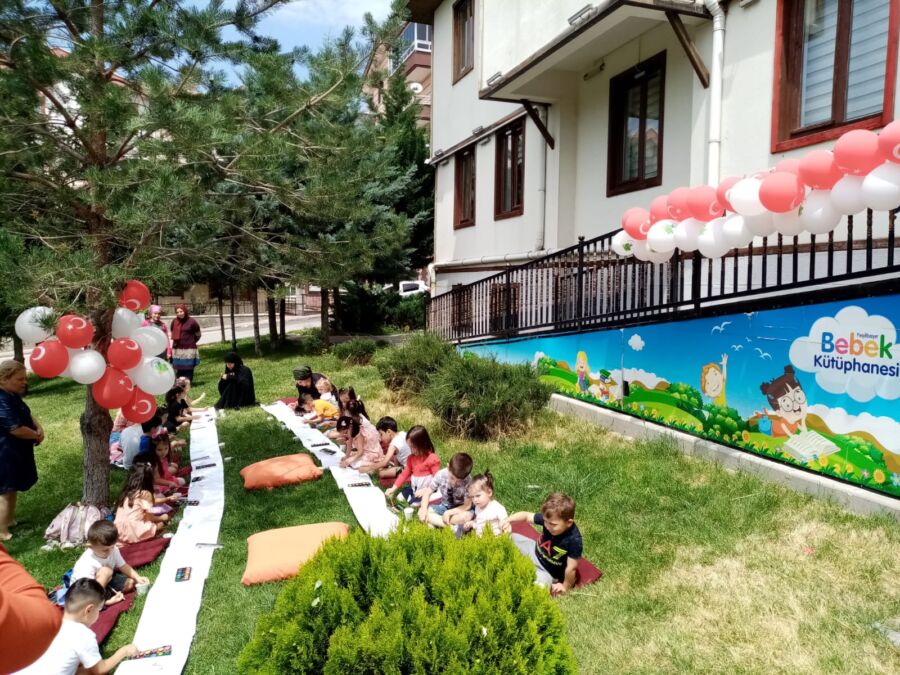  Yeşilbayır Bebek Kütüphanesi’nde Resim Şenliği