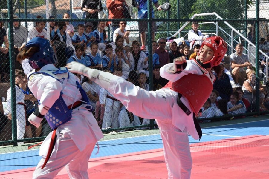  Şarköy’de Taekwondo Turnuvası Nefes Kesti