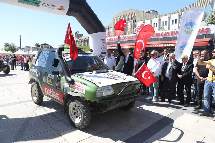  Türkiye’nin En Büyük Off-Road Yarışı Sakarya’da Başladı